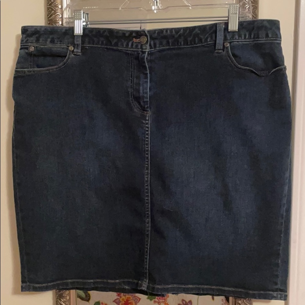 Talbots Denim Skirt - EUC. petite.